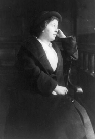 Elizabeth Gurley Flynn, on trial in Paterson, Nov 29, 1915.png