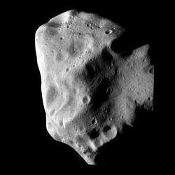 asteroid-lutetia-closest-approach-100712-02.jpg