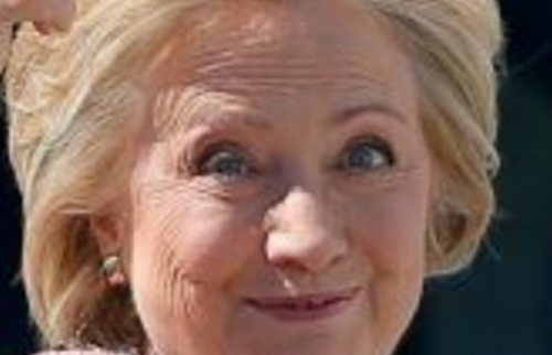 Hillary crosseyed.png