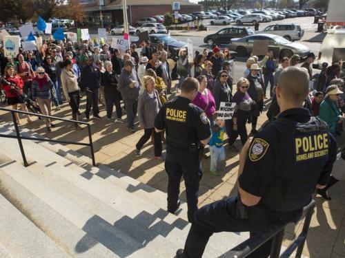 NoDAPL Louisville 63614816707889476-pipeline-protest272[1].jpg