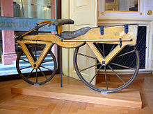 220px-Draisine_or_Laufmaschine,_around_1820._Archetype_of_the_Bicycle._Pic_01.jpg