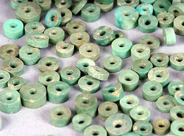 turquoise_beads.jpg