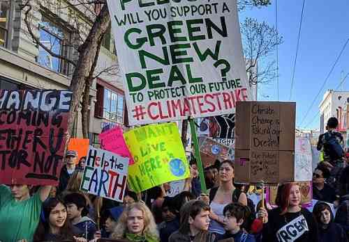 800px-San_Francisco_Youth_Climate_Strike_-_March_15,_2019_-_22 cropped.jpg