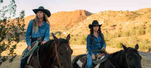 Cowgirls_Horseback_Riding_Experience_Prescott_2__821e5099-bafb-4f14-b673-d5e520a3eb79-2.jpg