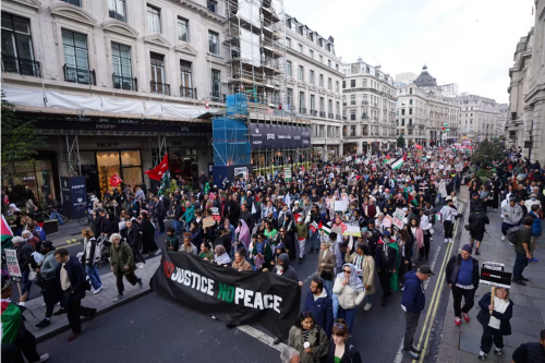 Screenshot 2023-10-15 at 06-37-50 Thousands march in London pro-Palestine march as Gaza braces for invasion ITV News.png