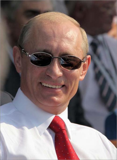 Vladimir-Putin-smile-sunglasses.jpg