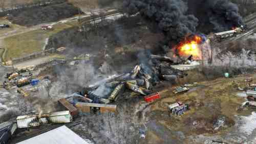 ohio-east-palestine-train-wreck-fire-1880x1057-1635366799.jpg